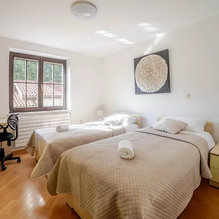 Apartment Apartma Leon *